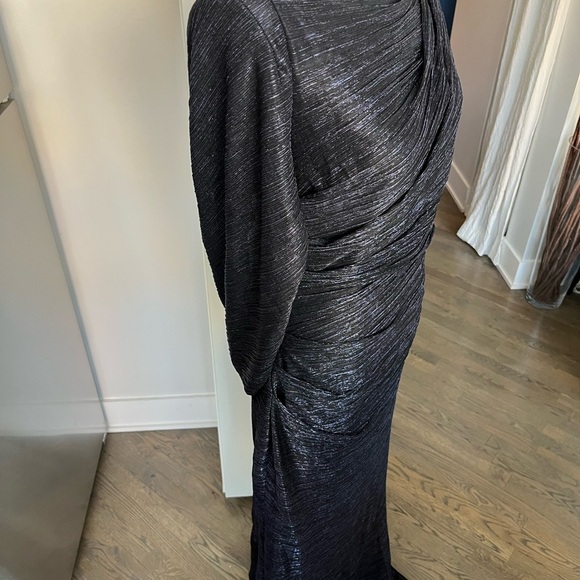 NWT. Betsy & Adam Metallic Cape Gown - Picture 15 of 15